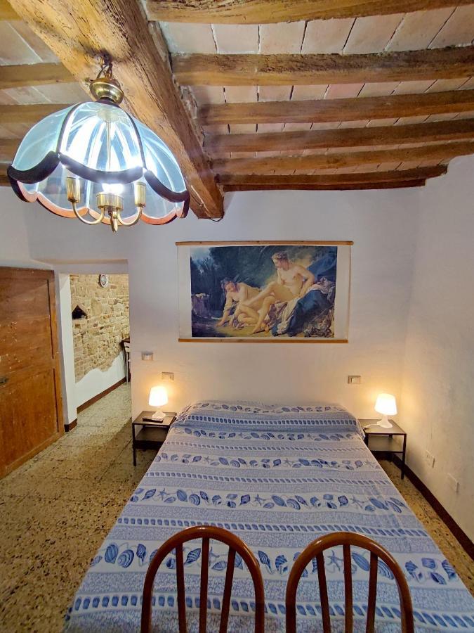 Casa Vicolo Delle Chiavi Apartment Poggibonsi Bagian luar foto
