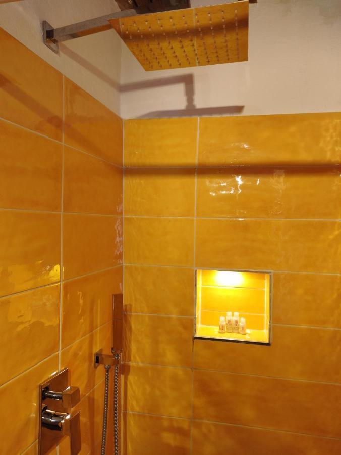 Casa Vicolo Delle Chiavi Apartment Poggibonsi Bagian luar foto