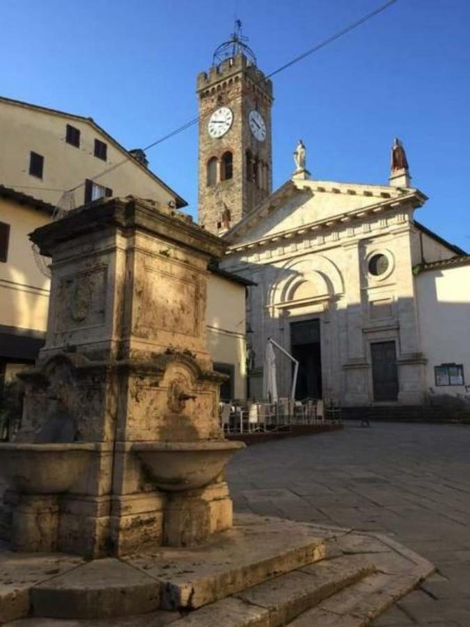 Casa Vicolo Delle Chiavi Apartment Poggibonsi Bagian luar foto